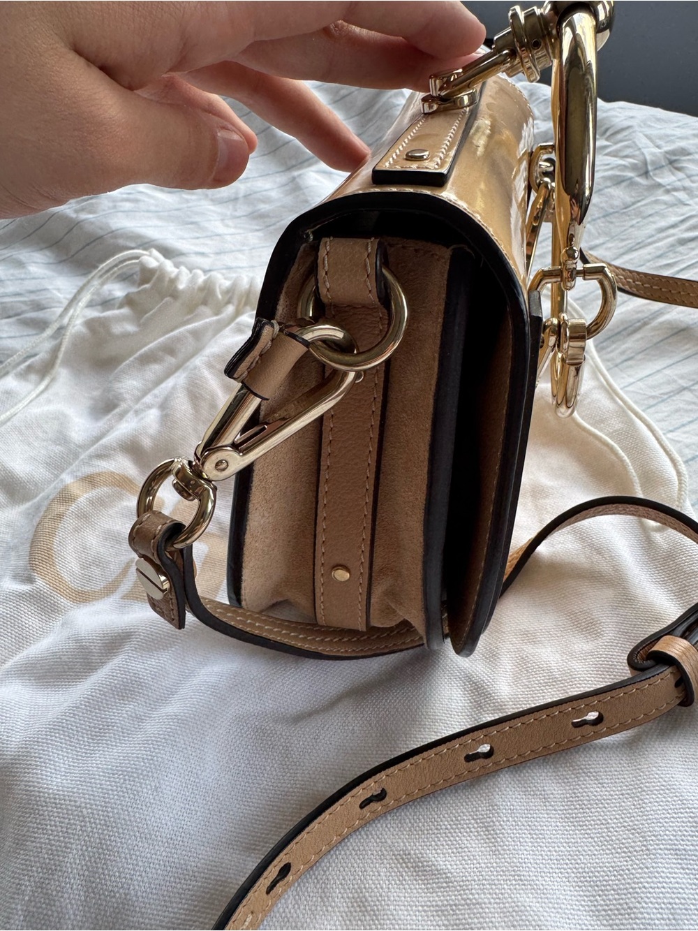 Chloé Nile small crossbody bag in a beige patent leather✨✨ - Picture 3 of 9